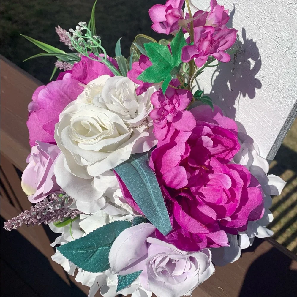 Floral (Faux) Arrangement Display